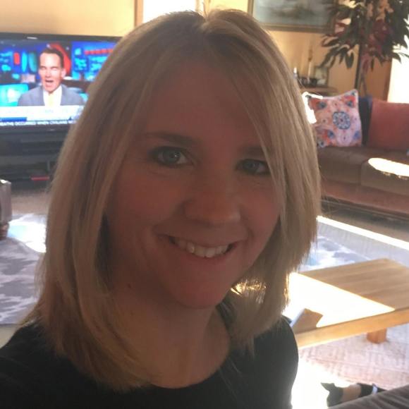 Meet your Posher, Beth - Picture 1 of 1